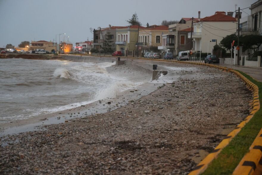 Κακοκαιρία: Ισχυρές βροχές και καταιγίδες σήμερα σε Λέσβο και Χίο - Νέα επιδείνωση του καιρού αύριο