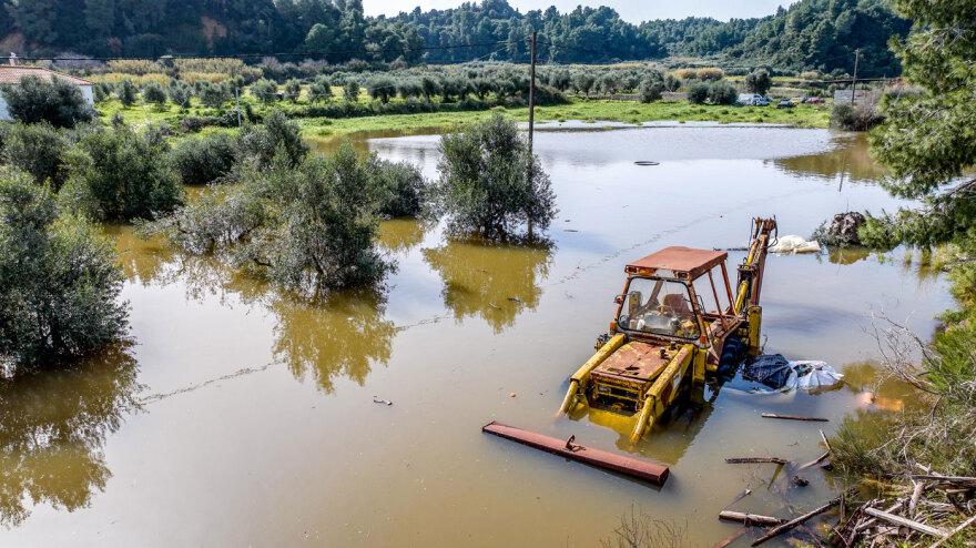 Ηλεία: Πλημμύρισαν Πηνειός και Αλφειός, «πνίγηκαν» καλλιέργειες και οικισμοί, δείτε φωτογραφίες