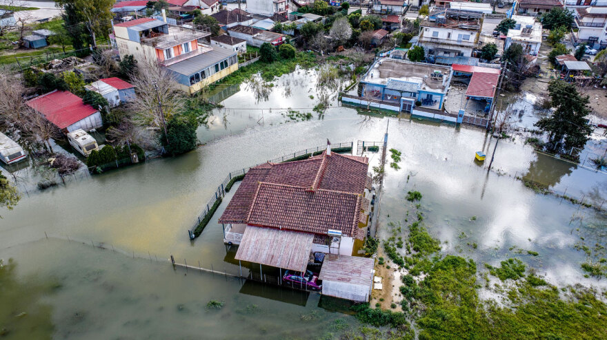 Ηλεία: Πλημμύρισαν Πηνειός και Αλφειός, «πνίγηκαν» καλλιέργειες και οικισμοί, δείτε φωτογραφίες