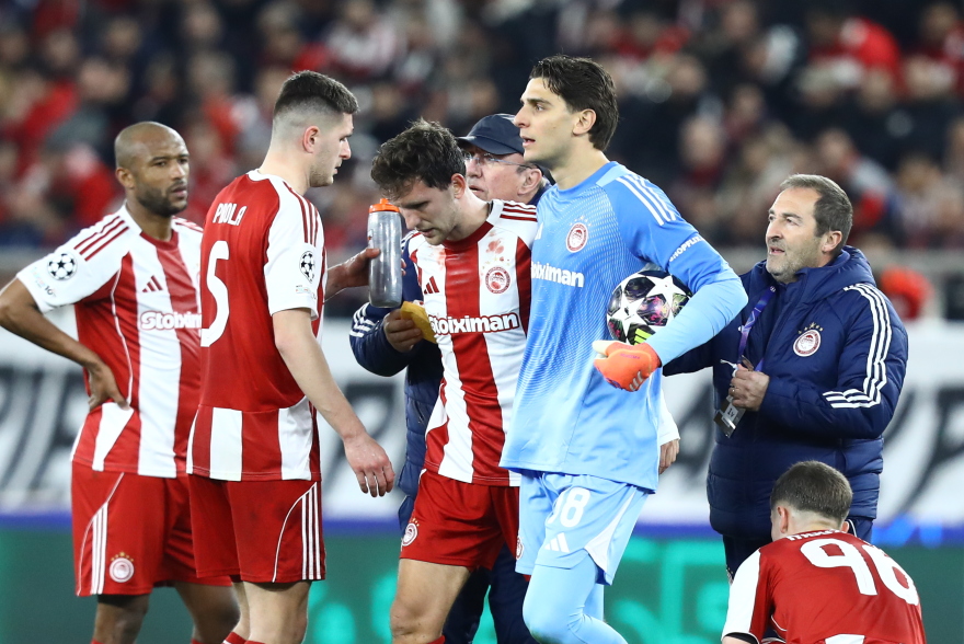 Δείτε βίντεο από τη σφοδρή σύγκρουση του Ρέτσου με τον Πιρόλα, ο Ιταλός μάτωσε και έκανε ράμματα