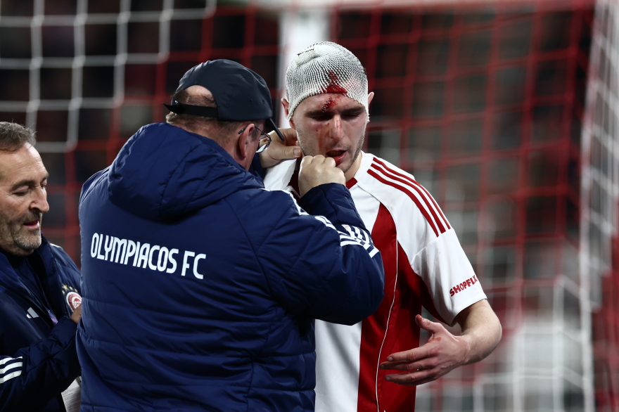 Δείτε βίντεο από τη σφοδρή σύγκρουση του Ρέτσου με τον Πιρόλα, ο Ιταλός μάτωσε και έκανε ράμματα