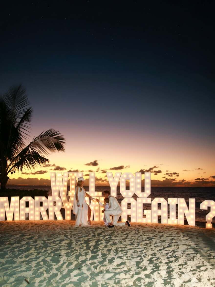 Η Πάρις Χίλτον και ο Κάρτερ Ριμ ανανέωσαν τους γαμήλιους όρκους τους ανήμερα του Αγίου Βαλεντίνου