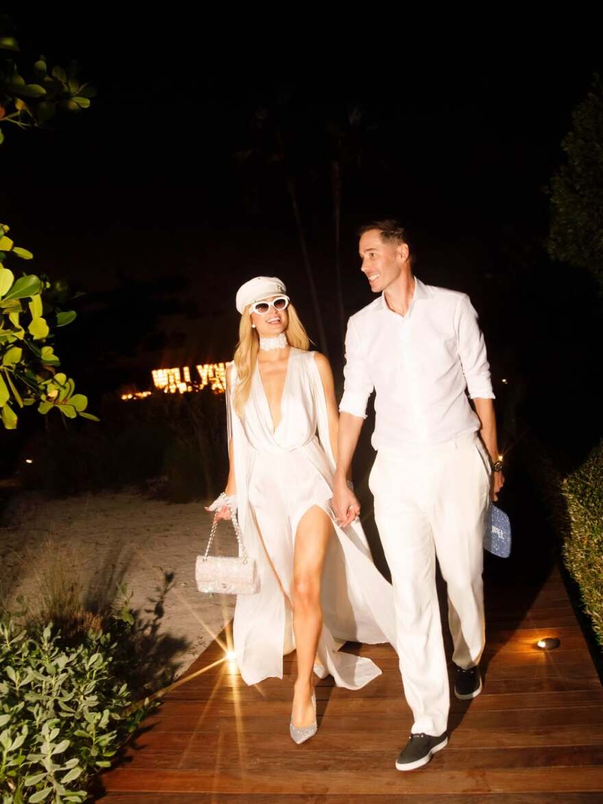 Η Πάρις Χίλτον και ο Κάρτερ Ριμ ανανέωσαν τους γαμήλιους όρκους τους ανήμερα του Αγίου Βαλεντίνου