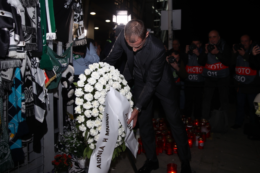 Τσέφεριν: Κατέθεσε στεφάνι για τους 7 οπαδούς του ΠΑΟΚ που χάθηκαν στη Ρουμανία ο πρόεδρος της UEFA, φωτογραφίες 