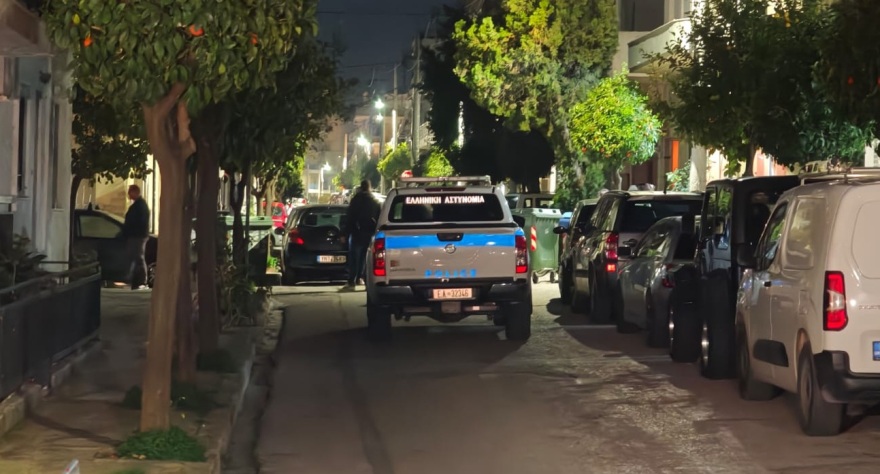 Έκρηξη από χειροβομβίδα στον Κορυδαλλό: Στη γειτονιά υπάρχουν παραβατικά άτομα, λέει η Δημογλίδου