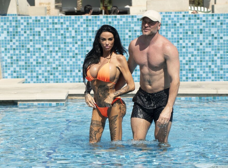 Κέιτι Πράις: Σοκάρουν οι νέες φωτογραφίες της από το Ντουμπάι, εμφανίστηκε πιο αδύνατη από ποτέ
