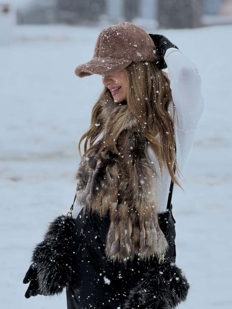 Η Αποστολία Ζώη ταξίδεψε στα Καλάβρυτα και πόζαρε στα χιόνια