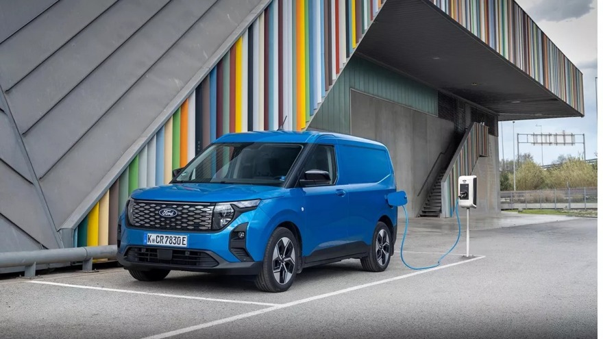 Αναβάθμιση ουσίας για τα Ford E-Transit Courier και E-Tourneo Courier