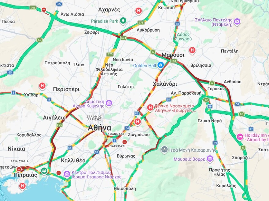 Σε εξέλιξη η έξοδος των εκδρομέων της Καθαράς Δευτέρας: Μποτιλιαρισμένος ο Κηφισός, 30λεπτες καθυστερήσεις στην Αττική Οδό