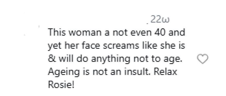 Αντιδράσεις για την εμφάνιση της Ρόζι Χάντινγκτον: «Χριστέ μου τι πάει λάθος με το πρόσωπό της;»