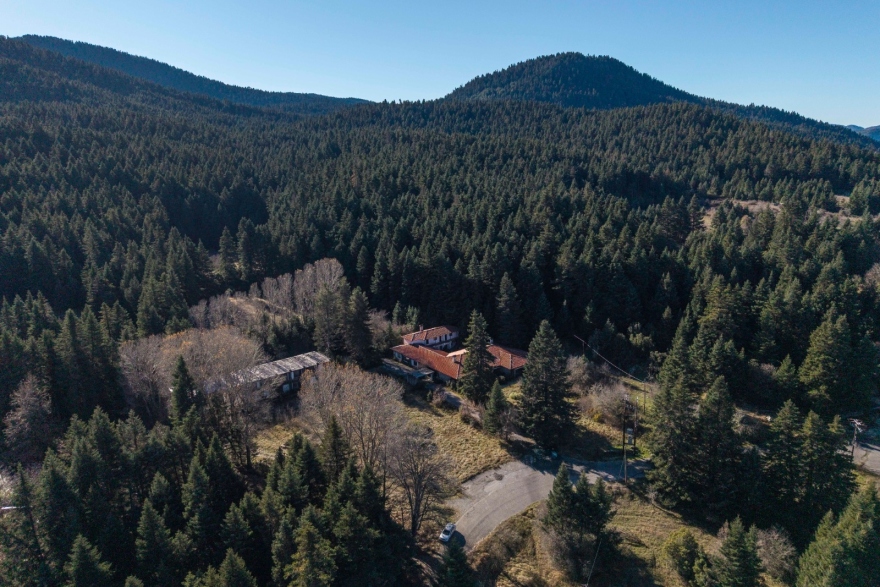 ΕΤΑΔ: Ηλεκτρονικός διαγωνισμός για την αξιοποίηση του ιστορικού ξενοδοχείου «Ξενία Βυτίνας»