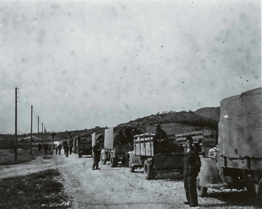 Από την Ακροναυπλία στην Καισαριανή: Η τραγική πορεία των κρατουμένων από τις φυλακές της δικτατορίας του Μεταξά στον τόπο του μαρτυρίου τους