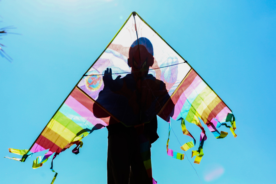 Καθαρά Δευτέρα: Μικροί και μεγάλοι από νωρίς στον λόφο του Φιλοπάππου για τα Κούλουμα, δείτε εικόνες