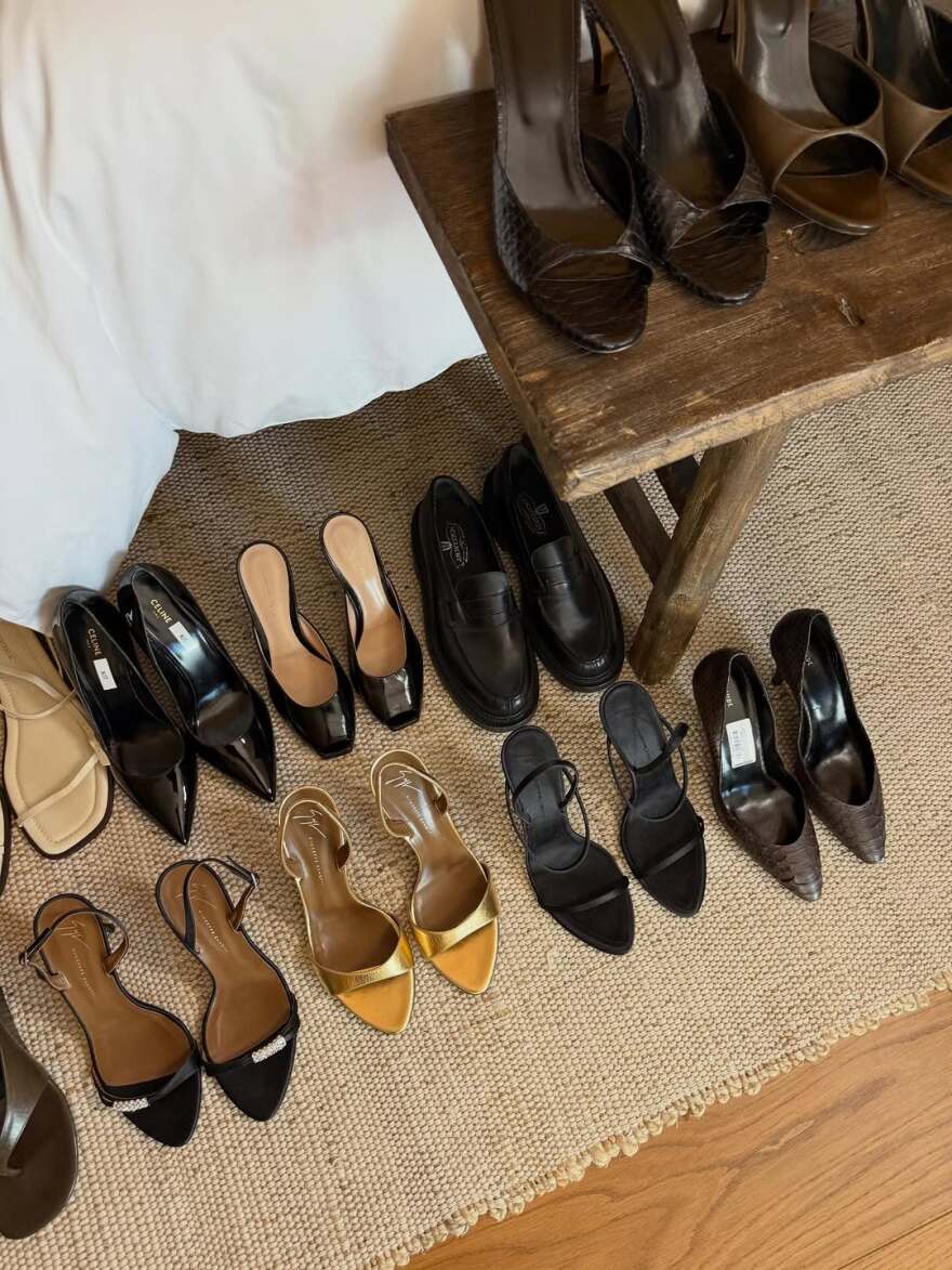 Η Αντριάνα Λίμα πόζαρε τυλιγμένη με την πετσέτα στο κρεβάτι, δείτε φωτογραφίες