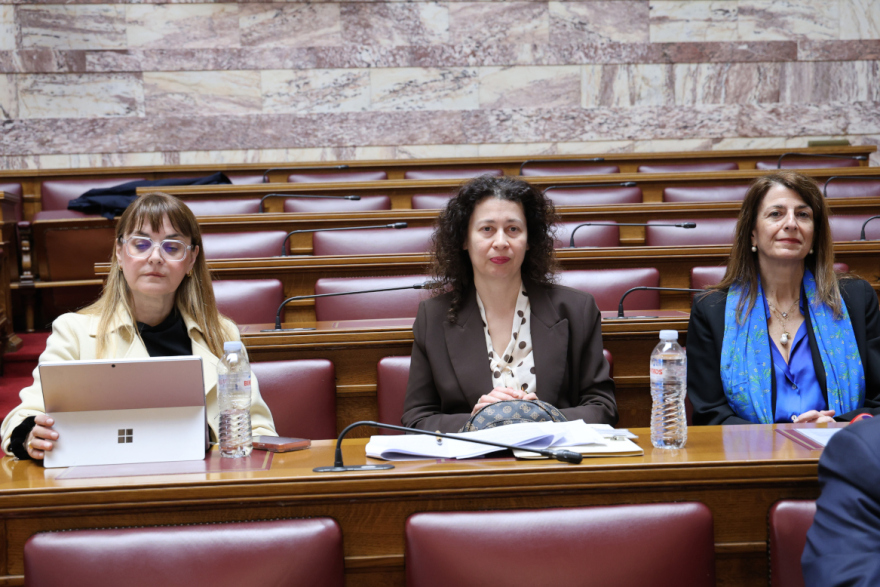 Ηχηρό ναι των αποδήμων σε επιστολική ψήφο και τριεδρική περιφέρεια
