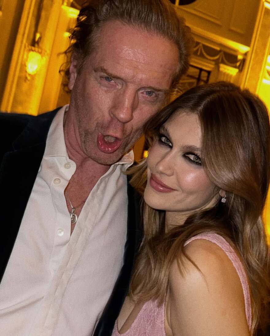 Χριστόφορος Παπακαλιάτης – Κλέλια Ανδριολάτου: Στιγμιότυπα μετά το λαμπερό πάρτι των BAFTA Χριστόφορος Παπακαλιάτης: Οι φωτογραφίες με την Κλέλια Ανδριολάτου μετά το πάρτι για τα BAFTA