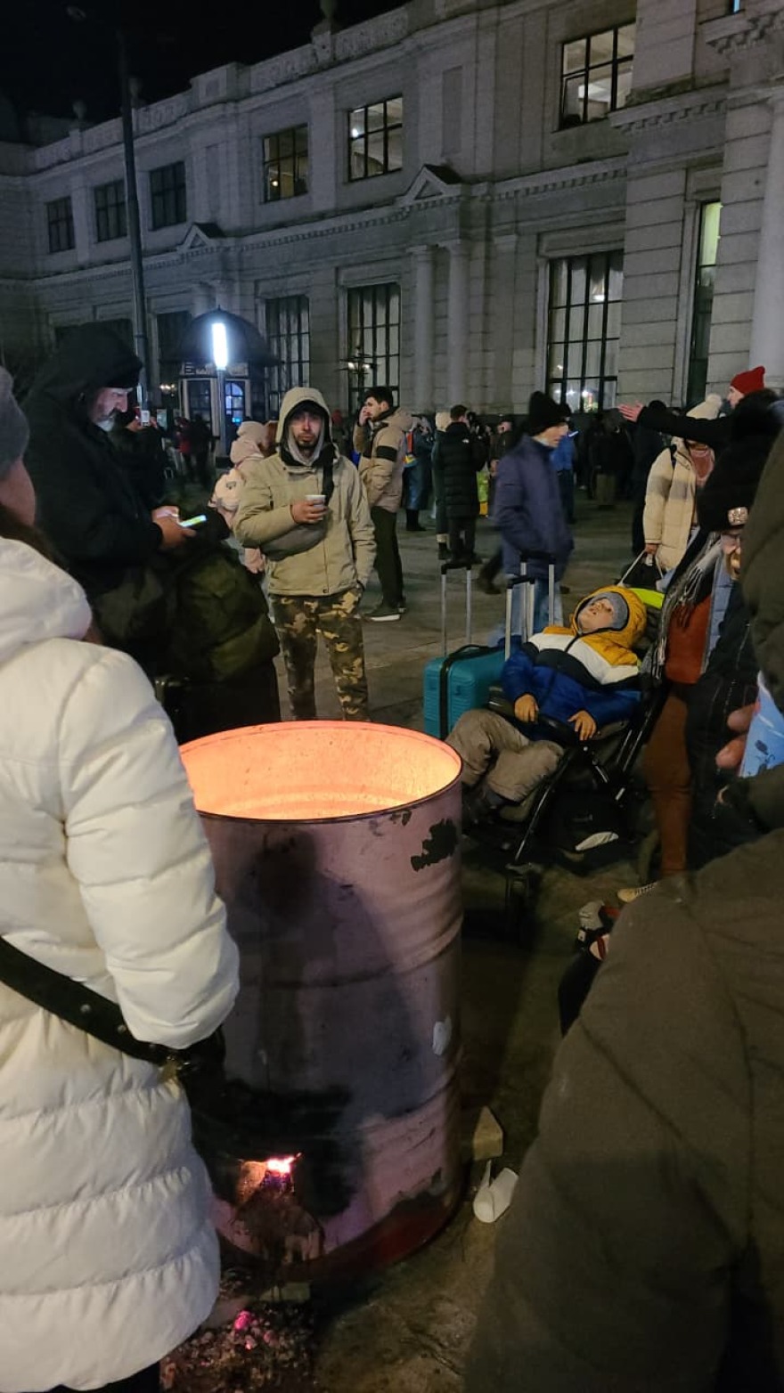 Εδώ δεν πιάνουν οι ευχές: Τέσσερα χρόνια πολέμου στην Ουκρανία, το αιματοκύλισμα που άλλαξε τον κόσμο συνεχίζεται και η ειρήνη ξεμακραίνει