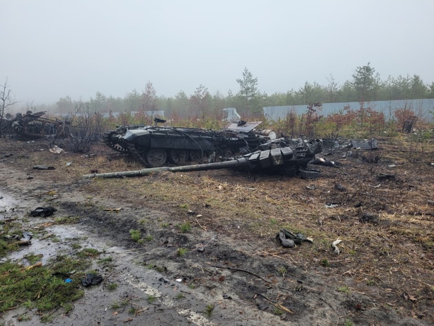 Εδώ δεν πιάνουν οι ευχές: Τέσσερα χρόνια πολέμου στην Ουκρανία, το αιματοκύλισμα που άλλαξε τον κόσμο συνεχίζεται και η ειρήνη ξεμακραίνει