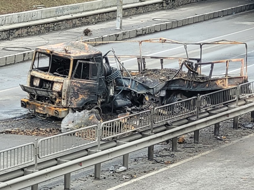 Εδώ δεν πιάνουν οι ευχές: Τέσσερα χρόνια πολέμου στην Ουκρανία, το αιματοκύλισμα που άλλαξε τον κόσμο συνεχίζεται και η ειρήνη ξεμακραίνει