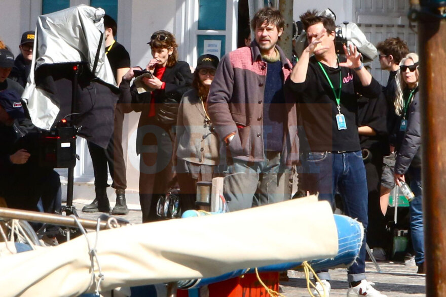 Εν δράσει ο Μπραντ Πιτ στο λιμάνι της Ύδρας: Το γύρισμα με το ιπτάμενο δελφίνι και το παρασκήνιο, δείτε εικόνες και βίντεο