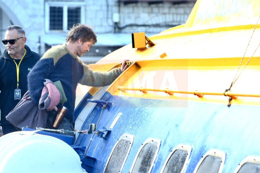 «I love it here» είπε ο χαμογελαστός και χαλαρός ο Μπραντ Πιτ σε αποκλειστική δήλωση στο protothema, δείτε βίντεο