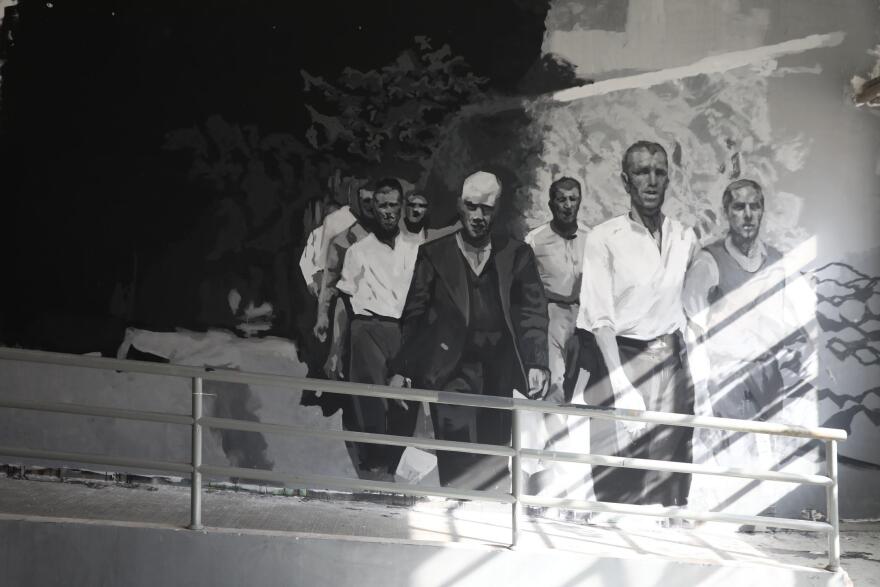 Τοιχογραφία στην Καλών Τεχνών οι 200 της Καισαριανής, δείτε φωτογραφίες