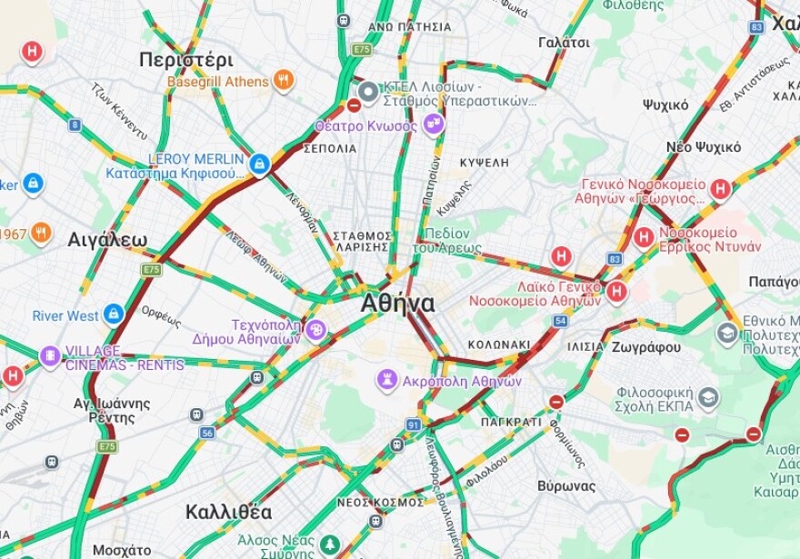 Κηφισός: Καραμπόλα οχημάτων και μοτοσυκλέτας - Κίνηση στην άνοδο 2 Κίνηση στους δρόμους: Σύγκρουση τριών οχημάτων στον Κηφισό, στο «κόκκινο» το ρεύμα προς Λαμία