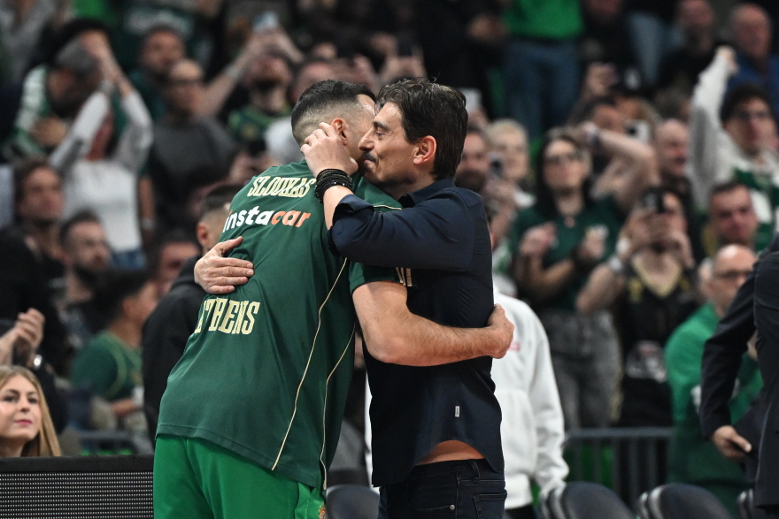 Στο ΟΑΚΑ ο Δημήτρης Γιαννακόπουλος (εικόνες, vid) 6 Στο ΟΑΚΑ για το Παναθηναϊκός - Παρί ο Δημήτρης Γιαννακόπουλος, βίντεο