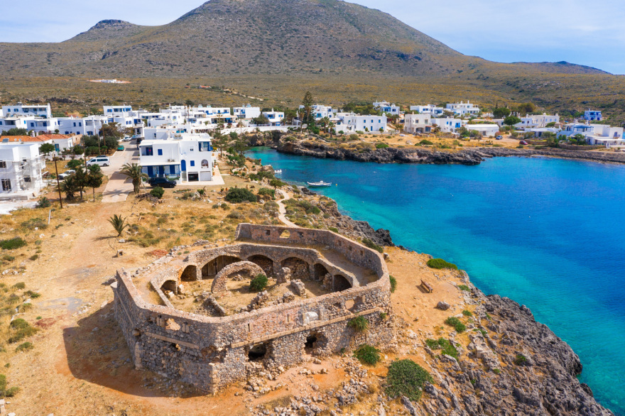 Δύο ελληνικά νησιά στη λίστα με τους καλύτερους προορισμούς για το 2026, δείτε την 20άδα