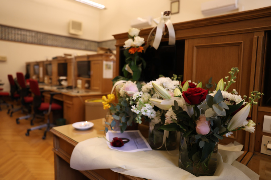 «Επέστρεψε στο φως»: Συγκίνηση στην κηδεία της δημοσιογράφου Αντιγόνης Πανέλλη, οι επικήδειοι των συναδέλφων της