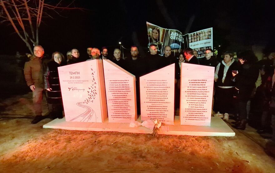 &laquo;&Tau;&omicron; &pi;&alpha;&iota;&delta;ί &mu;&omicron;&upsilon; &lambda;&omicron;&iota;&delta;&omicron;&rho;ή&theta;&eta;&kappa;&epsilon; ό&sigma;&omicron; &tau;ί&pi;&omicron;&tau;&epsilon;&raquo;: &Eta; &mu;&eta;&tau;έ&rho;&alpha; &tau;&omicron;&upsilon; &mu;&eta;&chi;&alpha;&nu;&omicron;&delta;&eta;&gamma;&omicron;ύ &Sigma;&pi;ύ&rho;&omicron;&upsilon; &Beta;&omicron;ύ&lambda;&gamma;&alpha;&rho;&eta; &pi;&omicron;&upsilon; &sigma;&kappa;&omicron;&tau;ώ&theta;&eta;&kappa;&epsilon; &sigma;&tau;&alpha; &Tau;έ&mu;&pi;&eta; &xi;&epsilon;&sigma;&pi;ά &gamma;&iota;&alpha; &pi;&rho;ώ&tau;&eta; &phi;&omicron;&rho;ά