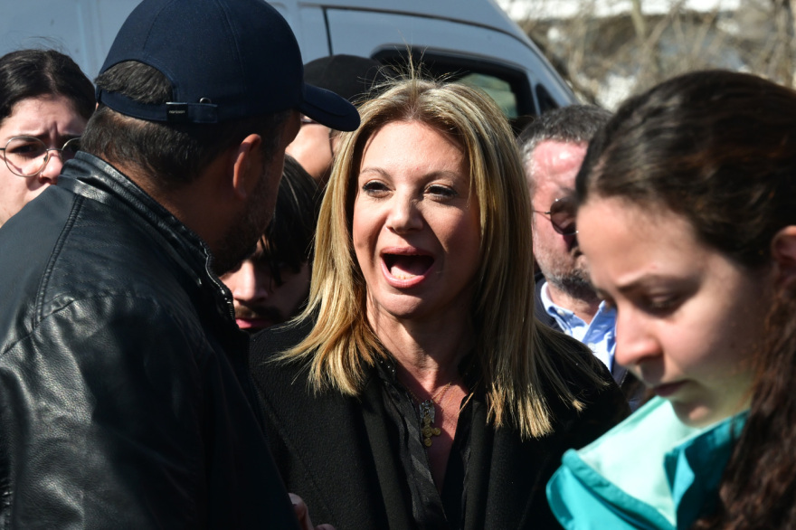 Γιατί δεν μίλησε η Καρυστιανού στο συλλαλητήριο για τα Τέμπη, τι συνέβη με το Σύλλογο Συγγενών, ο διάλογος με Ρούτσι