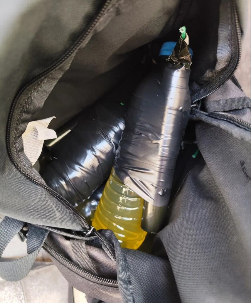 ΕΛΑΣ: 19 συλλήψεις στην Αθήνα και 5 στην Θεσσαλονίκη σε επεισόδια μετά τα συλλαλητήρια για τα Τέμπη, φωτογραφίες