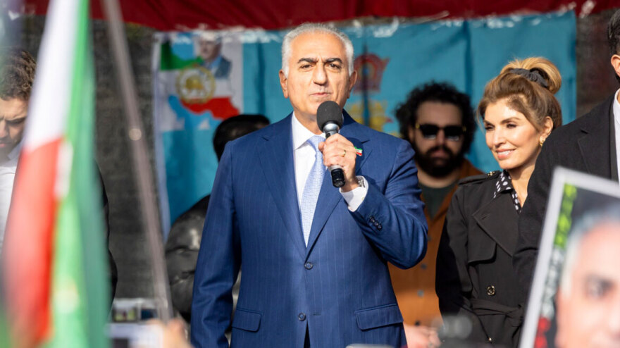 Η επόμενη μέρα στο Ιράν: Ο γιος του Χαμενεΐ ισχυρό φαβορί για τη διαδοχή του και ο Τραμπ που ξέρει αλλά δεν λέει