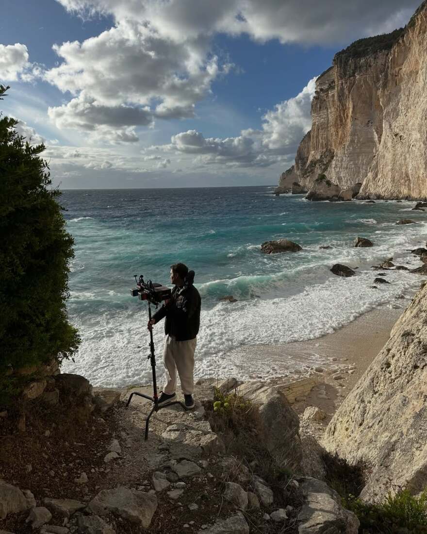 Ο Χριστόφορος Παπακαλιάτης δημοσίευσε backstage φωτογραφίες από τον επερχόμενο κύκλο του «Maestro»