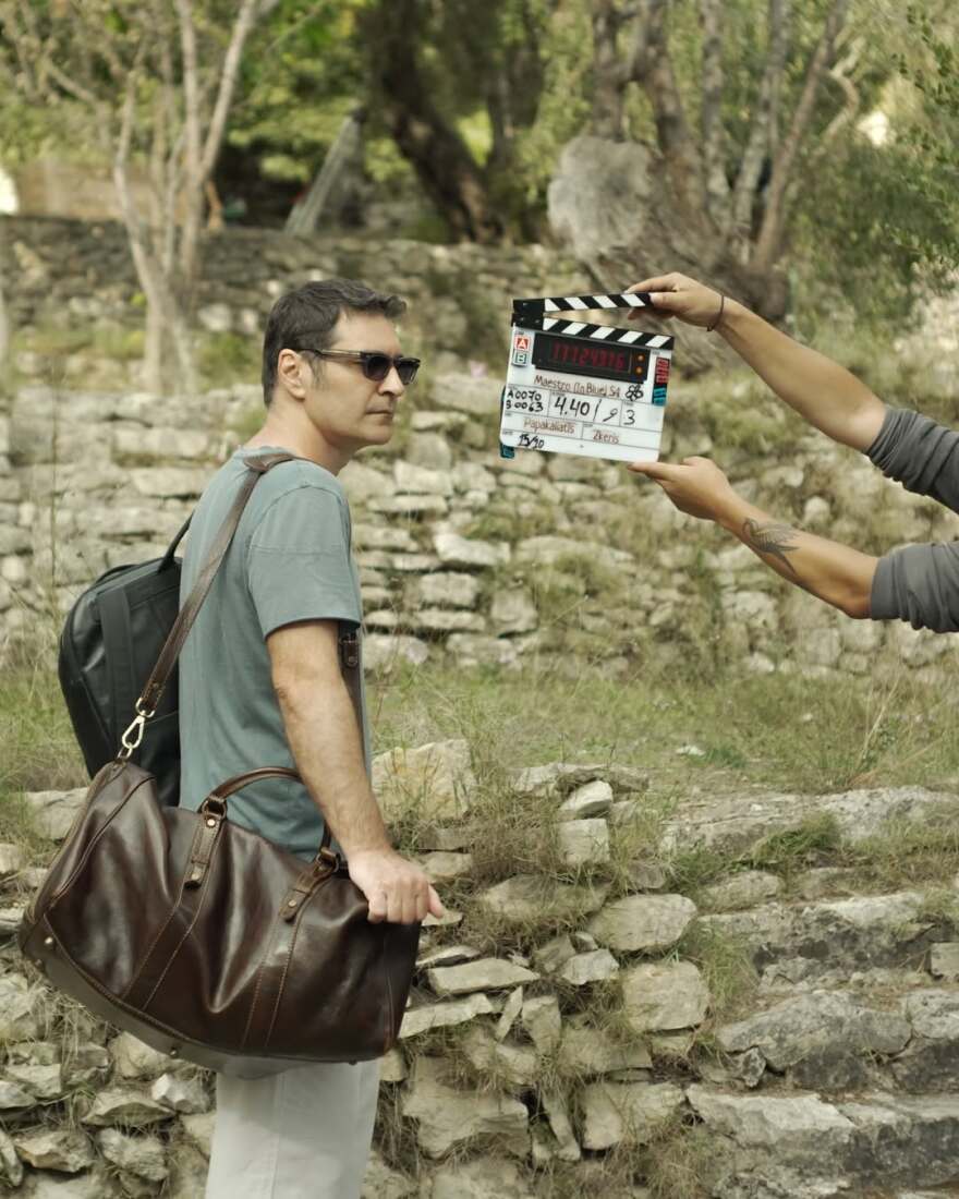 Ο Χριστόφορος Παπακαλιάτης δημοσίευσε backstage φωτογραφίες από τον επερχόμενο κύκλο του «Maestro»