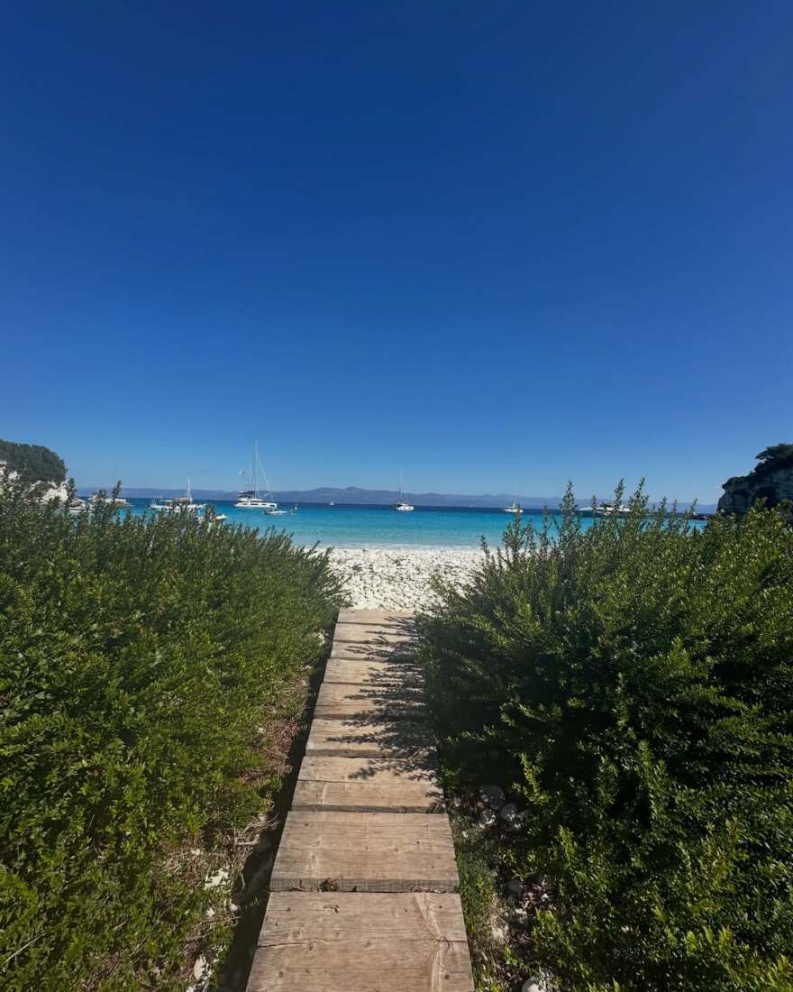 Ο Χριστόφορος Παπακαλιάτης δημοσίευσε backstage φωτογραφίες από τον επερχόμενο κύκλο του «Maestro»