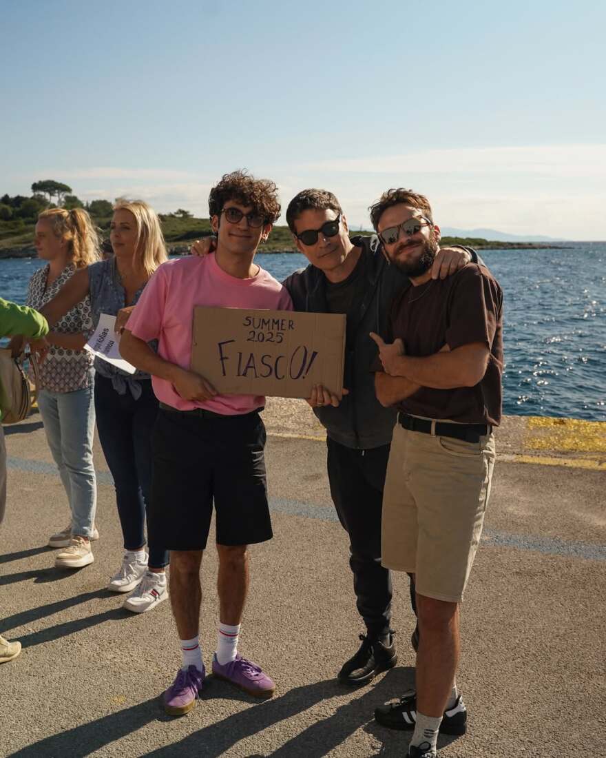 Ο Χριστόφορος Παπακαλιάτης δημοσίευσε backstage φωτογραφίες από τον επερχόμενο κύκλο του «Maestro»