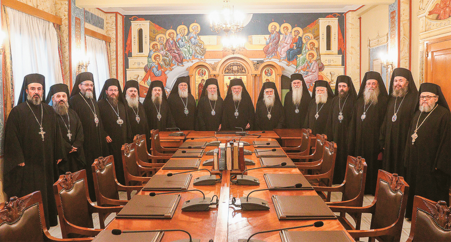 Εκκλησία της Ελλάδος: Δεν το κουνάει ο Ιερώνυμος, θέλει να ξεπεράσει και τον Σεραφείμ