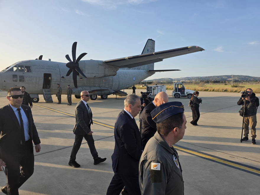 Η σχέση με την Ελλάδα διαφυλάσσεται ως κόρη οφθαλμού, λέει ο υπουργός Άμυνας της Κύπρου
