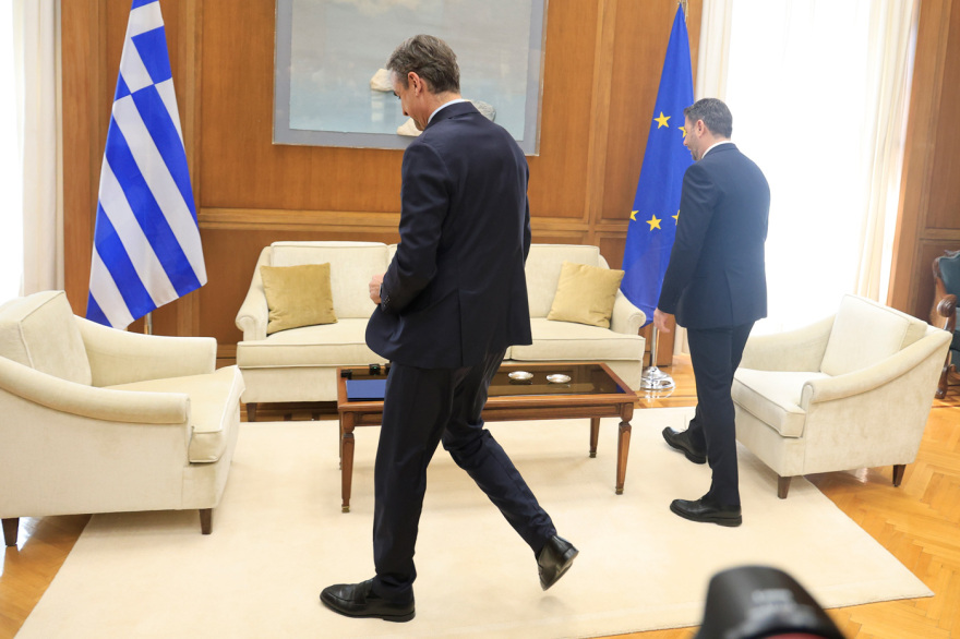 «Ώρα ΠΑΣΟΚ»: Το σχόλιο Μητσοτάκη για τη μικρή καθυστέρηση του Νίκου Ανδρουλάκη στο ραντεβού