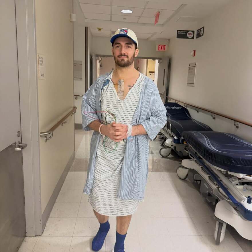 Ο 29χρονος γιος του Λίαμ Νίσον χειρουργήθηκε στην καρδιά του, το μήνυμα που έστειλε από το νοσοκομείο