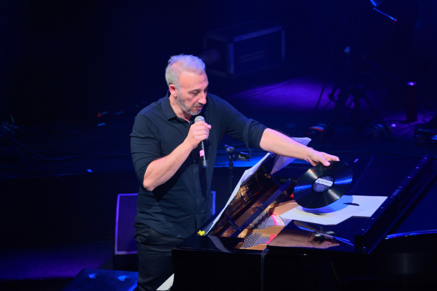 Μίνως Μάτσας: «Δικά μου ή Δανεικά» στο VOX