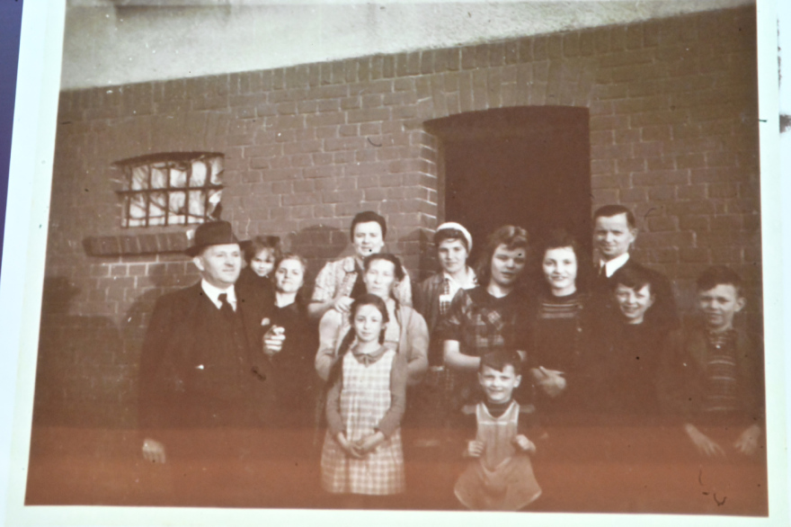 Οι φωτογραφίες της εκτέλεσης στην Καισαριανή και όλα τα ιστορικά ντοκουμέντα που παρουσίασε το υπουργείο Πολιτισμού