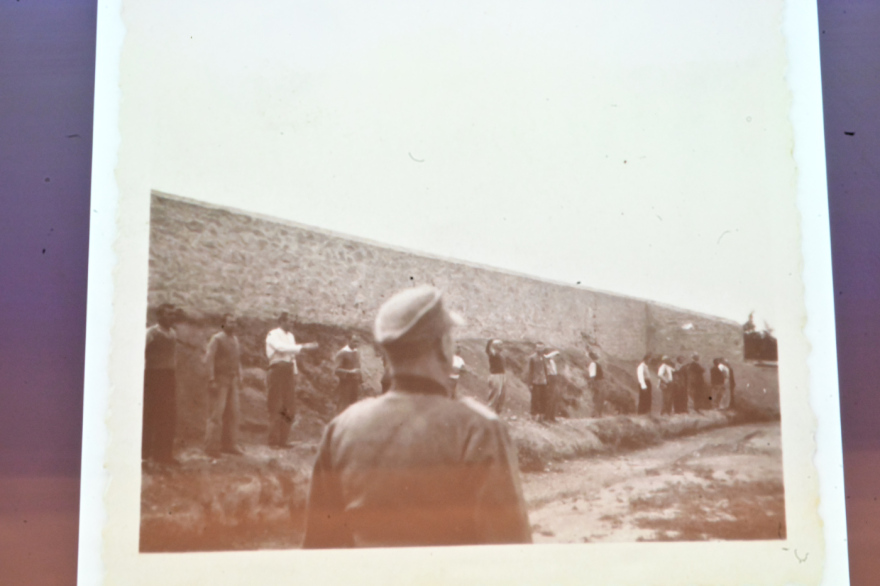 Οι φωτογραφίες της εκτέλεσης στην Καισαριανή και όλα τα ιστορικά ντοκουμέντα που παρουσίασε το υπουργείο Πολιτισμού