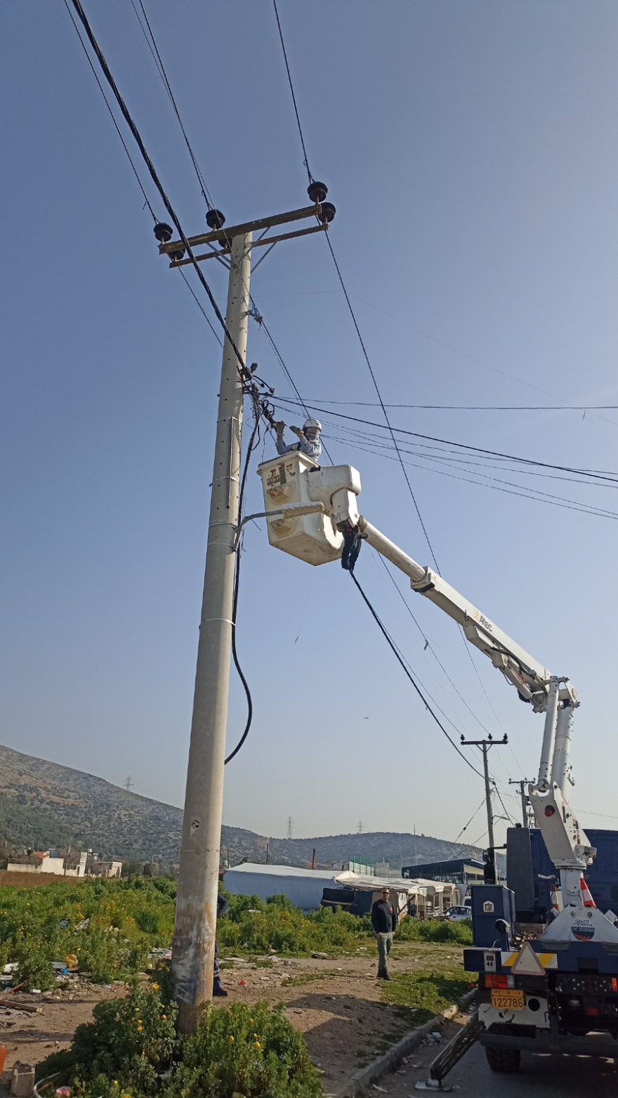 Επιχείρηση σκούπα στη Φυλή: Ξήλωσαν καλώδια 1650 μέτρων που χρησιμοποιούνταν για ρευματοκλοπές, 12 συλλήψεις