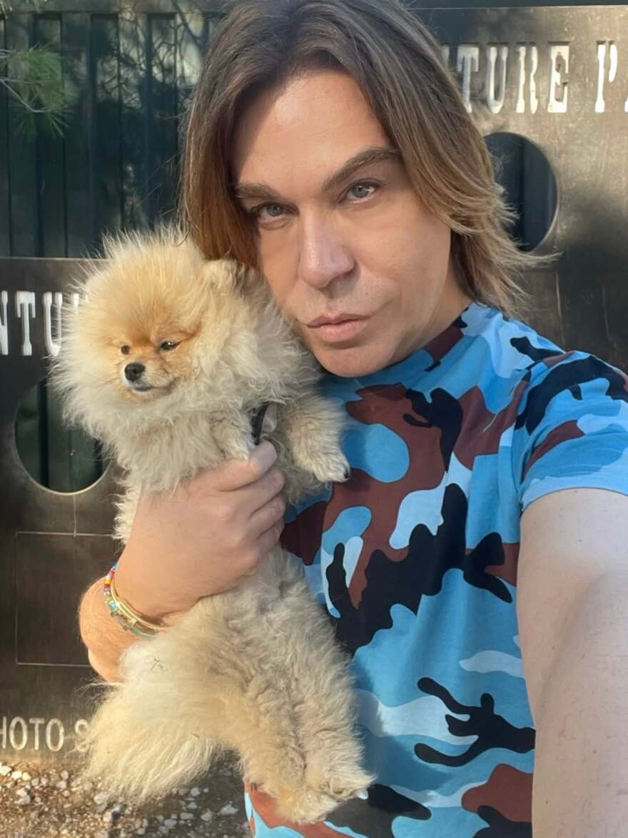 Η ανάρτηση του Τρύφωνα Σαμαρά μετά τον θάνατο της σκυλίτσας του στα παρασκήνια του J2US: Άγγελέ μου, γράφει