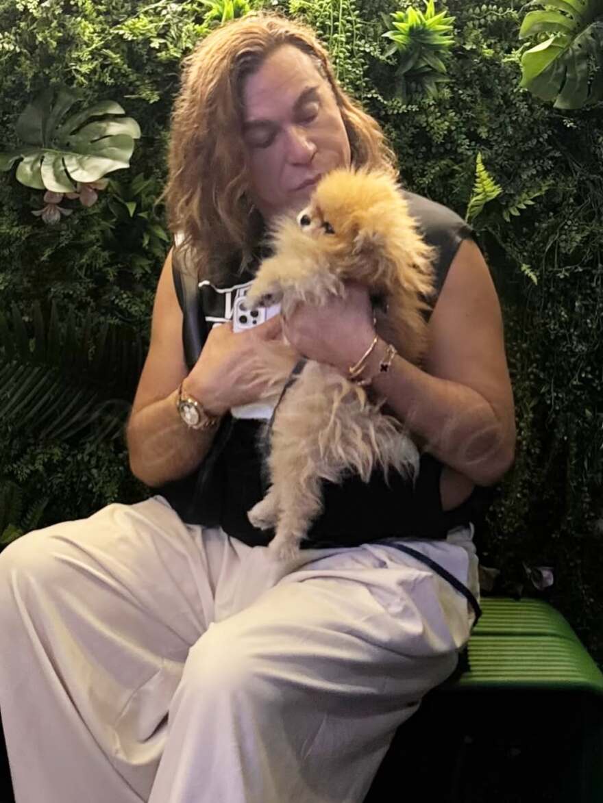 Η ανάρτηση του Τρύφωνα Σαμαρά μετά τον θάνατο της σκυλίτσας του στα παρασκήνια του J2US: Άγγελέ μου, γράφει