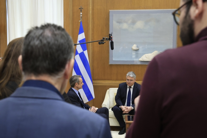 Ο Μητσοτάκης ενημέρωσε τον Νατσιό για τις εξελίξεις στη Μέση Ανατολή