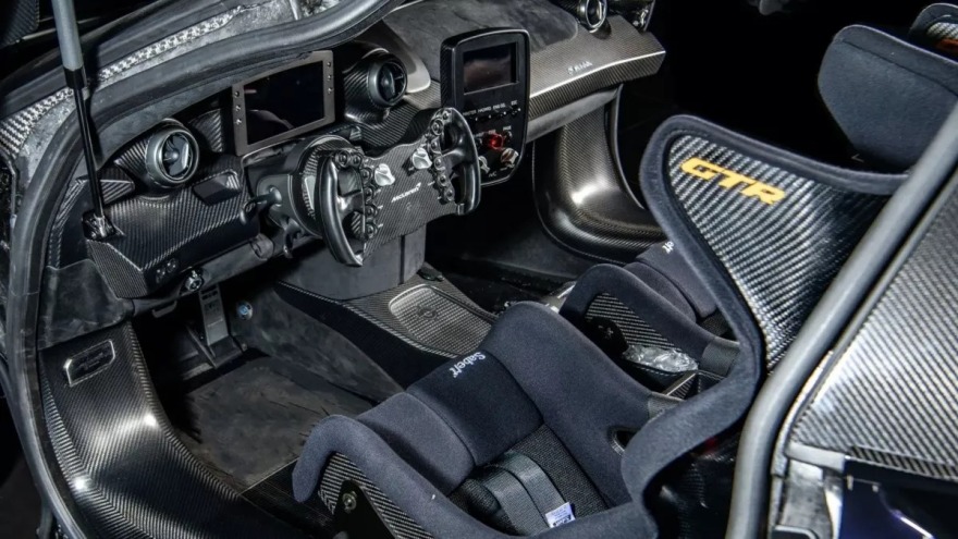 Πως μια σπάνια McLaren Senna έχασε την αξία της